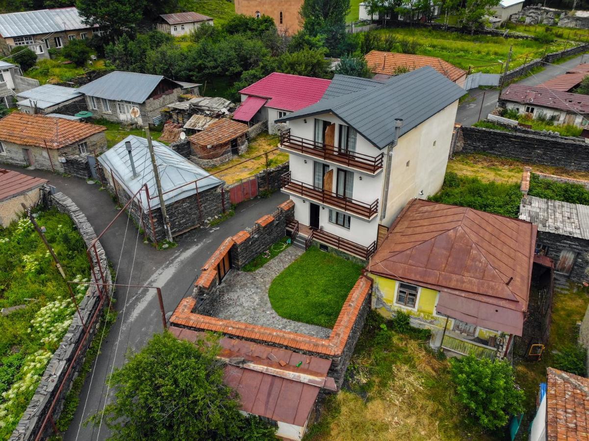 Sno Inn Kazbegi ภายนอก รูปภาพ